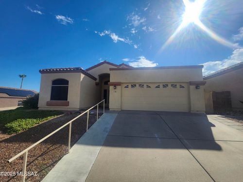 780 N Western Ridge Trl, Tucson, AZ, 85748-7082 | Card Image