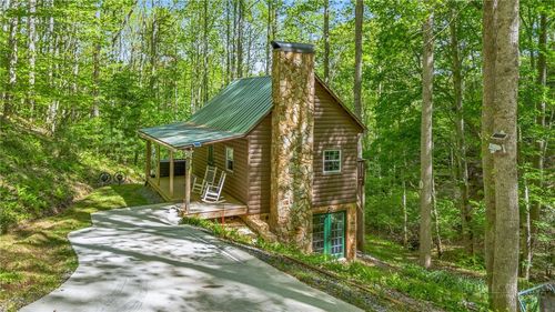 204 Mountain Side Ln, Crumpler, NC, 28617 | Card Image