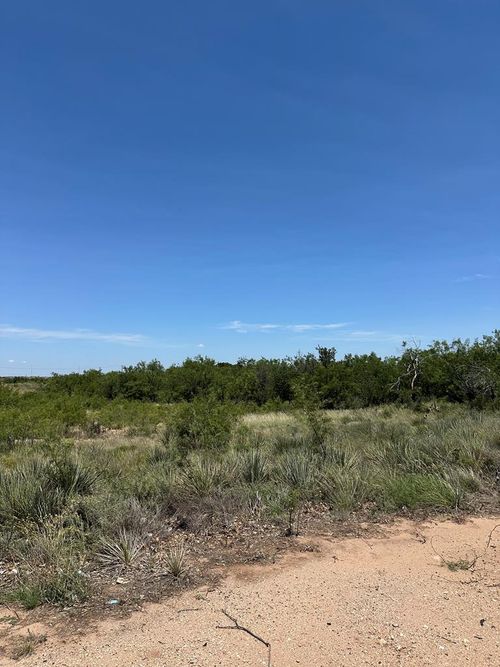 001 32nd St, Snyder, TX, 79549 | Card Image