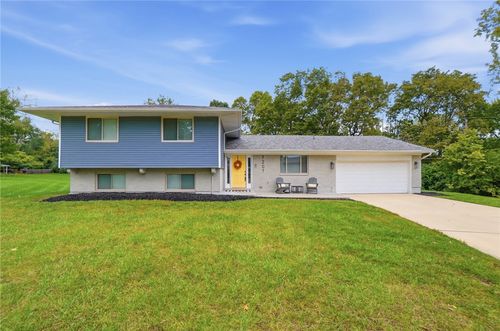 7207 Barr Cir, Dayton, OH, 45459-3502 | Card Image