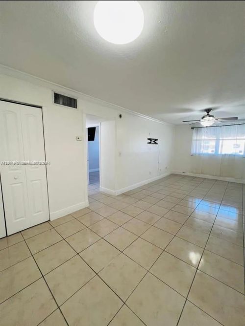 224-606 W 81st St, Hialeah, FL, 33014-4154 | Card Image
