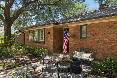926 Chadwick Dr, Richardson, TX, 75080-4903 | Card Image