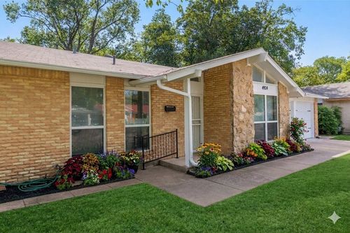 4924 Melinda Dr, Forest Hill, TX, 76119-7668 | Card Image