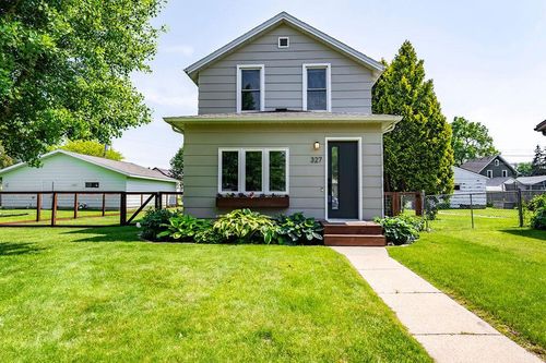 327 N 2nd St, La Crescent, MN, 55947-1114 | Card Image