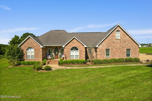 1011 Rolling Oaks Dr, Mccomb, MS, 39648-5068 | Card Image