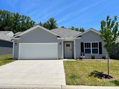 aria-2 Reeds Creek Rd, Fairview, NC, 28730-8730 | Card Image