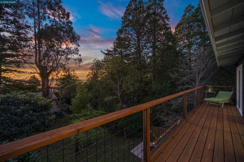 230 Fairlawn Dr, Berkeley, CA, 94708-2110 | Card Image