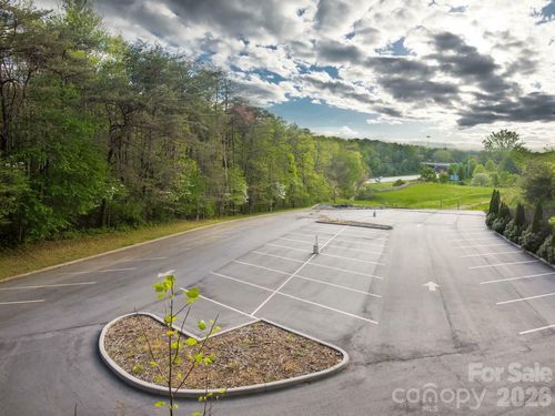 303 Gashes Creek Rd, Asheville, NC, 28803-9405 | Card Image