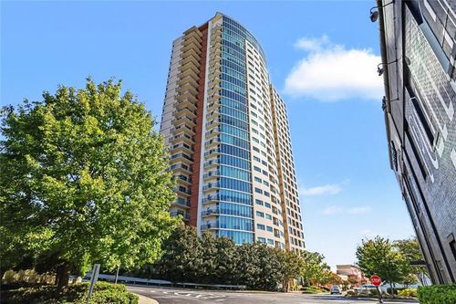 704-4561 Olde Perimeter Way, Atlanta, GA, 30346-6001 | Card Image