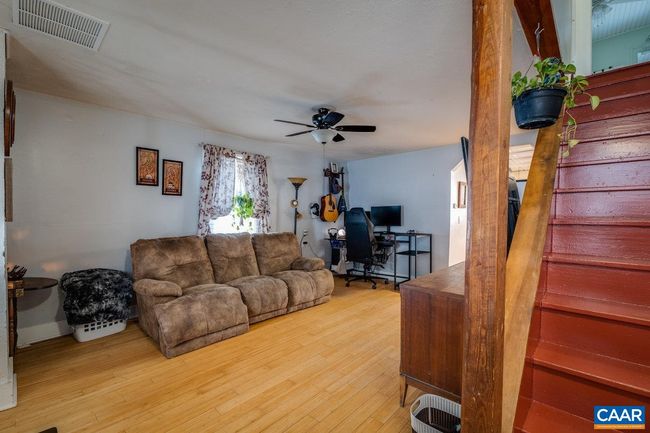 9751 Singers Glen Rd, House other with 3 bedrooms, 2 bathrooms and null parking in SINGERS GLEN VA | Image 12