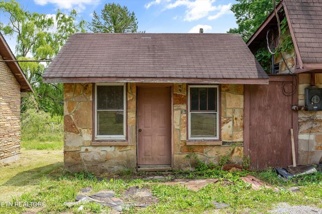 9476 Morgan Co Hwy, Home with 0 bedrooms, 0 bathrooms and null parking in Sunbright TN | Image 16