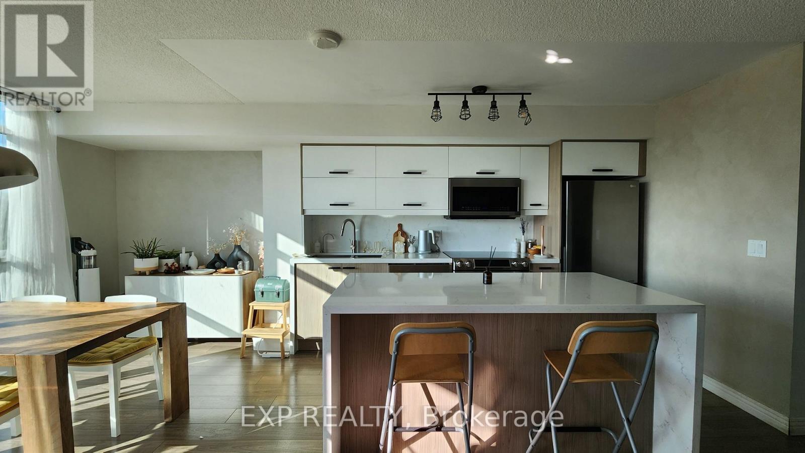 Residential Lease in Toronto (Niagara) 5