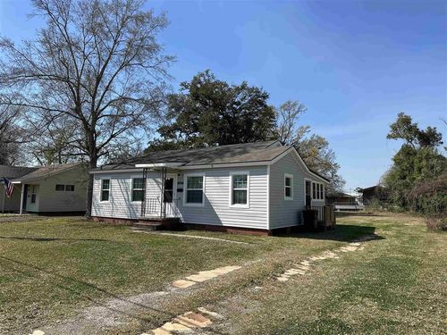 4006 Center St, Lake Charles, LA, 70607-4616 | Card Image