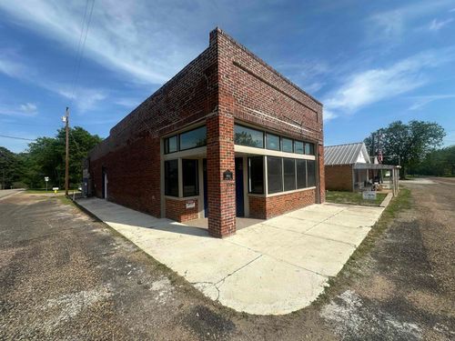 100 N Central Ave, Marietta, TX, 75566-4000 | Card Image