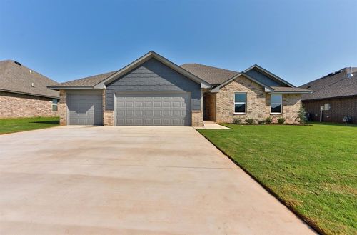 1935 W Flintlock Way, Mustang, OK, 73064-5604 | Card Image