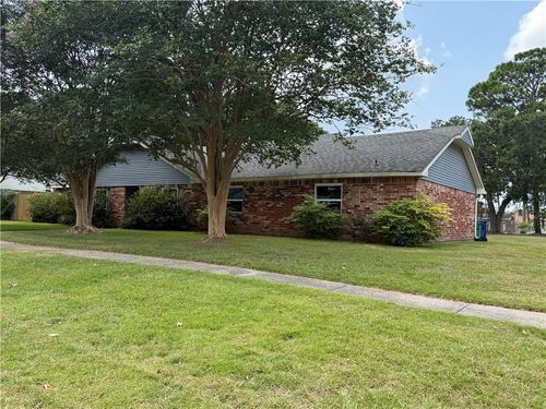 200 Tallwood Dr, Slidell, LA, 70458-1753 | Card Image