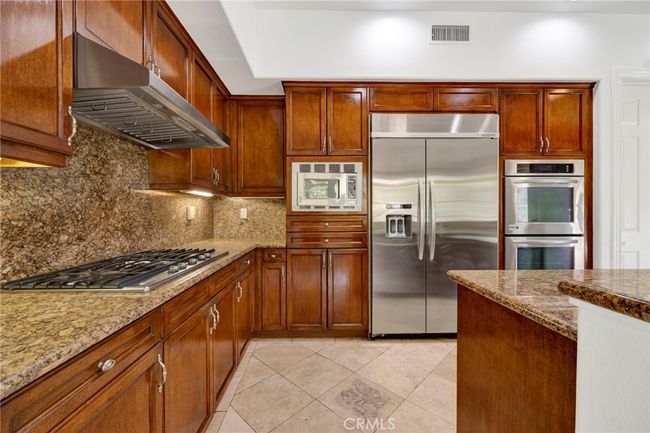 Kitchen | Image 12