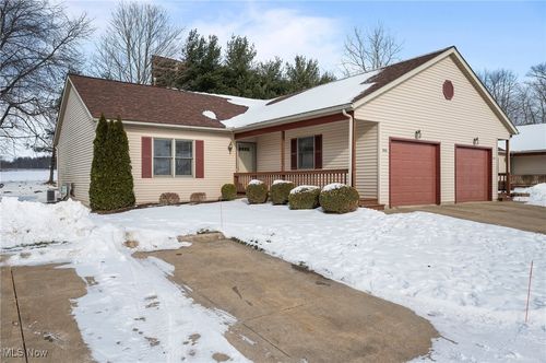 8724 Northstar Circle, Seville, OH, 44273 | Card Image