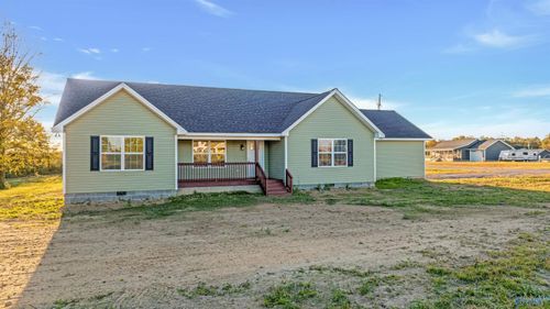 15 Kyle St, Rainsville, AL, 35986-3753 | Card Image