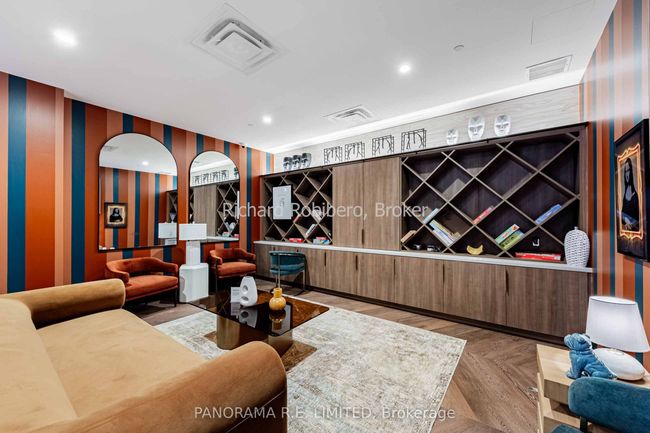 623 - 689 The Queensway, Condo with 2 bedrooms, 2 bathrooms and 1 parking in Etobicoke ON | Image 26