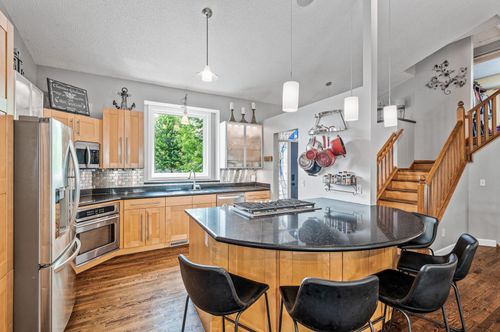 1439 Oakdale Ave, West Saint Paul, MN, 55118-3211 | Card Image
