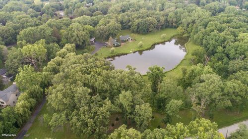 1122 Timber Trails Rd, Downers Grove, IL, 60516-5107 | Card Image