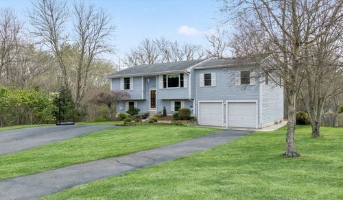 377 Read St, Seekonk, MA, 02771-1404 | Card Image