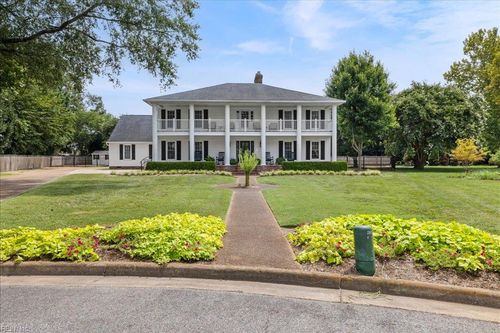 1904 Thomas Bishop Ct, Virginia Beach, VA, 23454-1139 | Card Image
