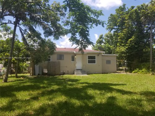 1085 Nw 133rd St, North Miami, FL, 33168-6629 | Card Image