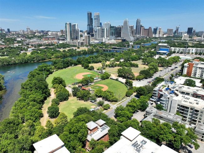 UNIT-5305 - 1600 Barton Springs Rd, Condo with 2 bedrooms, 2 bathrooms and 2 parking in Austin TX | Image 35