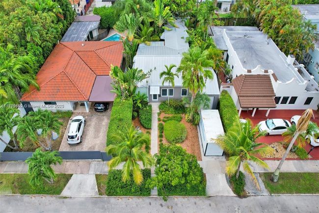 2462 Sw 22 Nd Ter, House other with 3 bedrooms, 2 bathrooms and null parking in Miami FL | Image 39