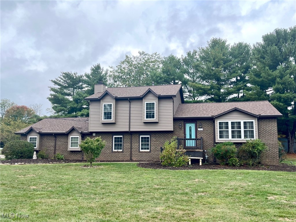 Flintwood Dr, Marietta, OH 45750