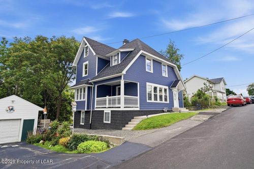1118 Ridge Ave, Dunmore, PA, 18510-1458 | Card Image