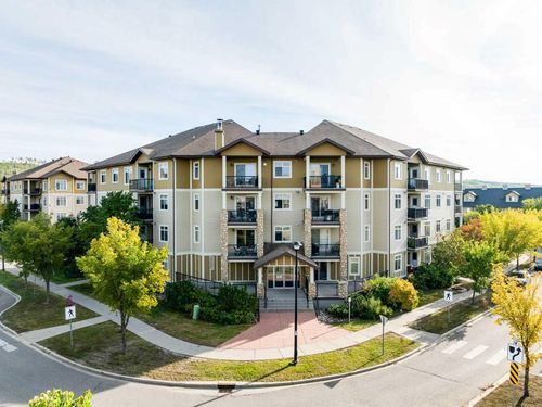 107-108 Denholm Gate, Fort Mcmurray, AB, T9H0B3 | Card Image