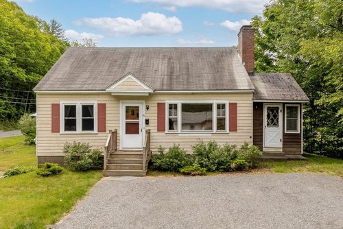 6 Sycamore St, Brattleboro, VT, 05301-6115 | Card Image