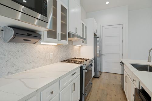 b105-1910 Caddo Street, Dallas, TX, 75204 | Card Image