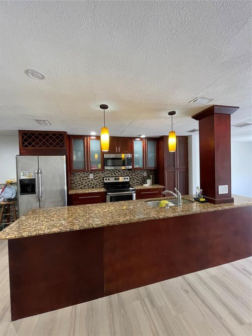 3-8216 Nw 8th St, Fort Lauderdale, FL, 33324 | Card Image