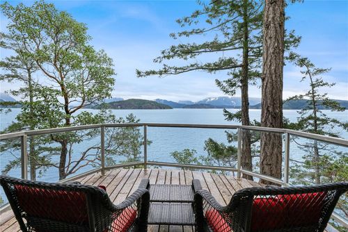 1704 Tiber Bay, Mansons Landing, BC, V0P1K0 | Card Image