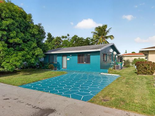 6102 Nw 69th Ave, Tamarac, FL, 33321-5664 | Card Image