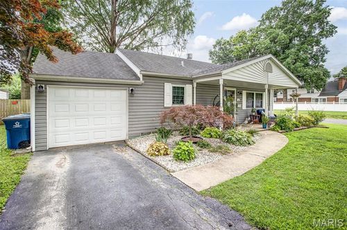2000 Richmond Ave, Granite City, IL, 62040-3926 | Card Image