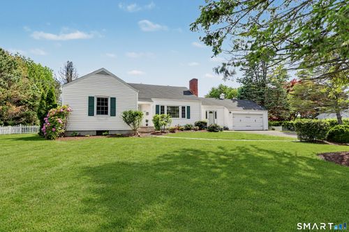 97 Ridgeview Ave, Trumbull, CT, 06611-1939 | Card Image