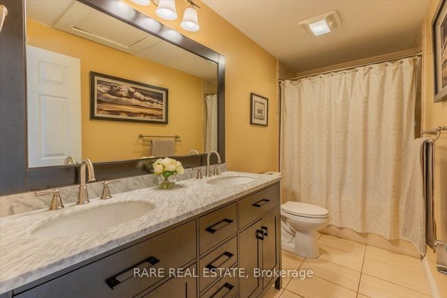 13 Evan Ave, House other with 7 bedrooms, 4 bathrooms and 6 parking in Adjala Tosorontio ON | Image 7