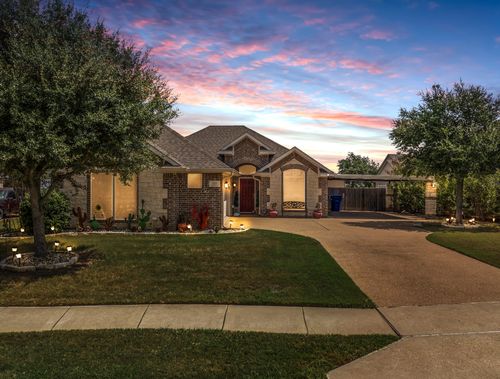 219 Oak Meadow Trl, Mcgregor, TX, 76657-4133 | Card Image