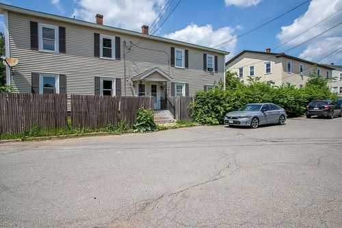 7 Cedar St, South Barre, MA, 01074-7715 | Card Image