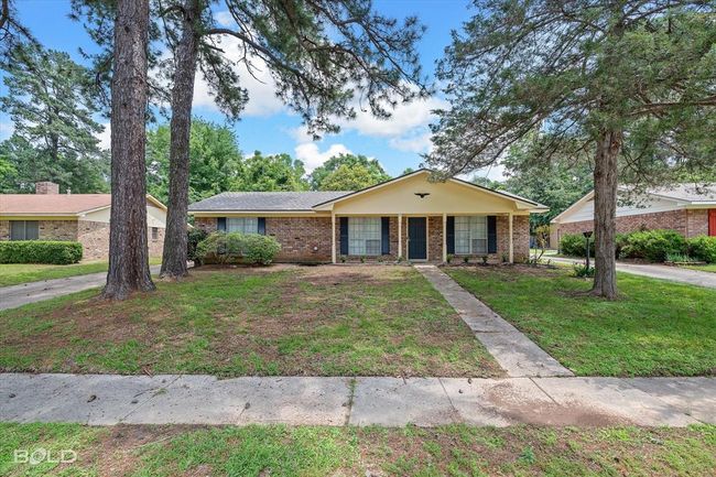 8853 Bayonne Drive, House other with 3 bedrooms, 2 bathrooms and null parking in Shreveport LA | Image 2