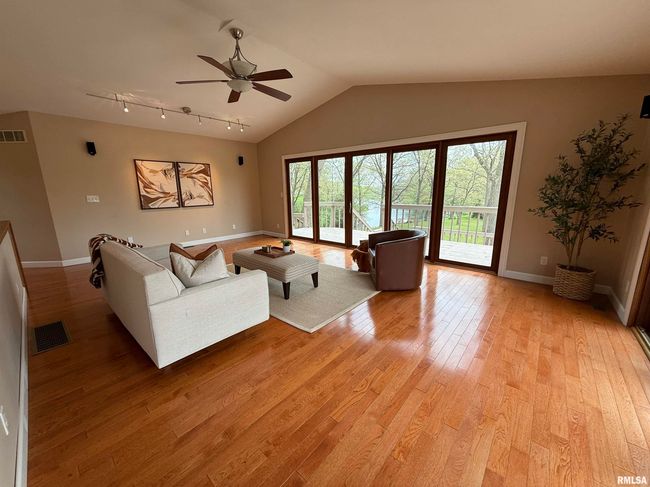 20731 N Sequoia Cv, House other with 4 bedrooms, 2 bathrooms and 2 parking in Chillicothe IL | Image 13