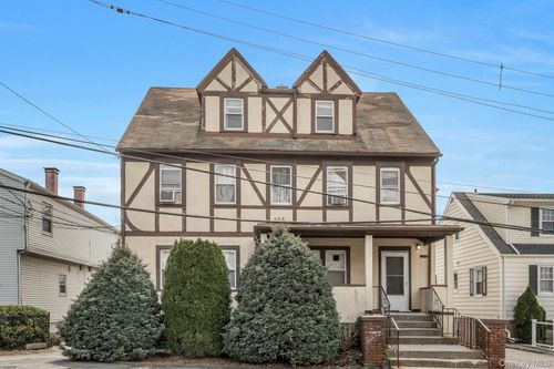 28 Greenwood Ave, Port Chester, NY, 10573-5087 | Card Image