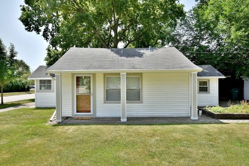 149 Strong St, Wheeling, IL, 60090-2944 | Card Image