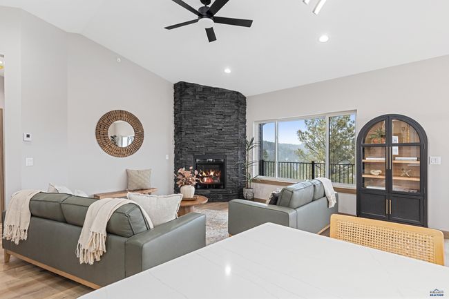 1230 Pinnacle Ct, Townhouse with 2 bedrooms, 2 bathrooms and null parking in Rapid City SD | Image 9