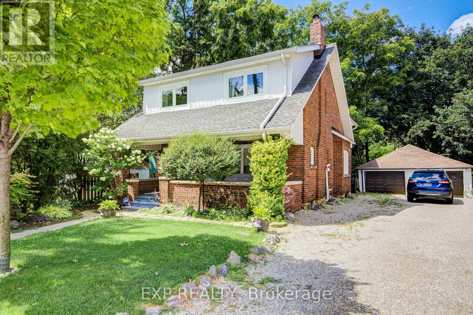 Residential in Toronto (Weston) 2
